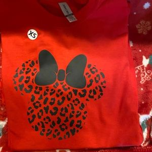 NWOT SCREENPRINT TEE